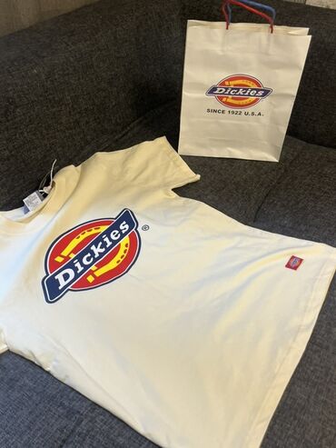 мужская футболка с рисунком: Классическая футболка Dickies молочного цвета с короткими рукавами и