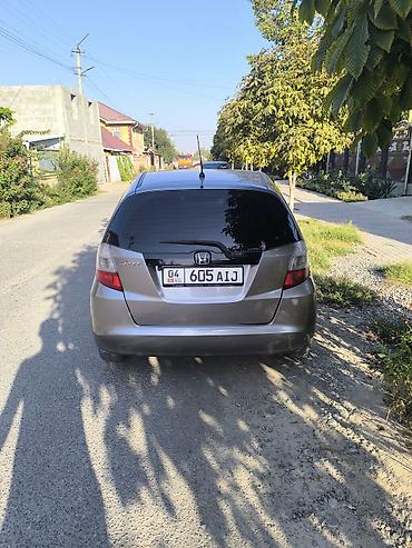 мото хонда: Honda Jazz: 2010 г., 1.2 л, Механика, Бензин, Хэтчбэк — 4