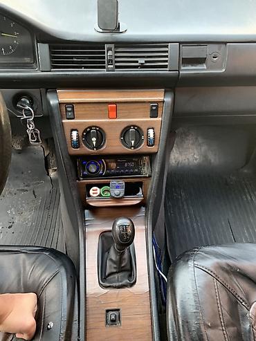 Mercedes-Benz: Mercedes-Benz W124: 1986 г., 2 л, Механика, Дизель, Седан — 6