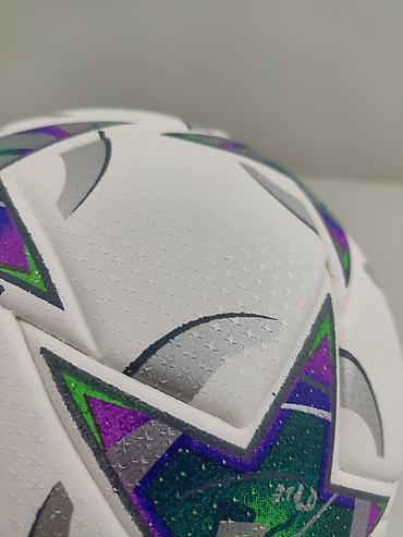 Toplar: Futbol topu "Liga Champion". keyfiyyetli futbol topu. Metrolara və — 4