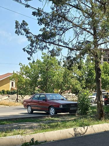 Audi 100: 1990 г., 2.3 л, Механика, Бензин, Седан