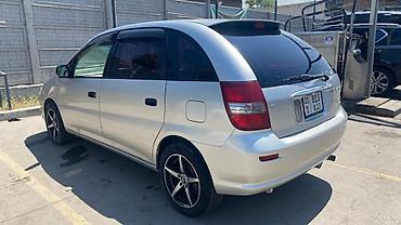 тоета надя: Toyota Nadia: 2002 г., 2 л, Автомат, Бензин, Минивэн — 3