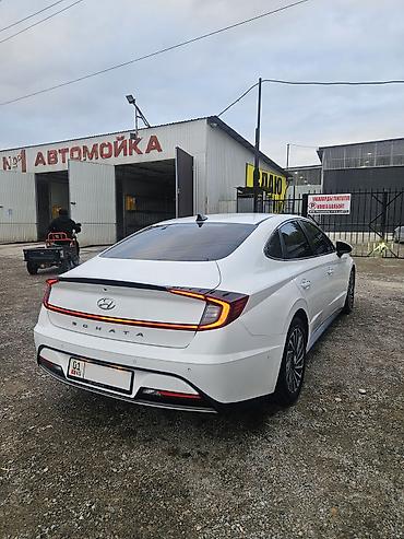Продажа авто: Hyundai Sonata: 2022 г., 2 л, Автомат, Гибрид, Седан — 4