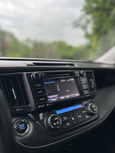 Toyota: Toyota RAV4: 2018 г., 2.5 л, Автомат, Бензин — 10