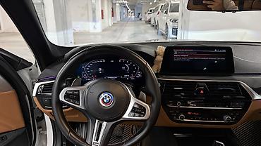 делал: BMW 5 series: 2018 г., 2 л, Автомат, Бензин, Седан — 4