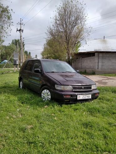 Mitsubishi: Mitsubishi : 1993 г., 2 л, Механика, Бензин, Минивэн