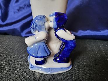 Ostali kućni dekor: Vaza holandski delft,rucno oslikana pa glazirana iz 70ih.g. Vaza je — 6