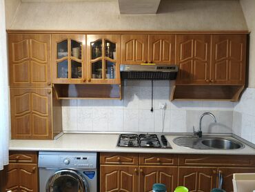 б у кухонная мебель: "Mebel çox ideal vəziyyətdədir. Qiyməti 180 AZN-dir. Şəkildə