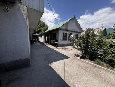 Продажа домов: Дом, 200 м², 6 комнат, Собственник — 2