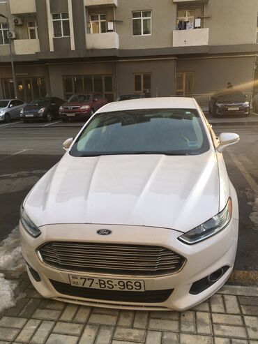 lizinqlə satılan avtomobillər: Ford Fusion: 1.5 l | 2014 il 217000 km Sedan