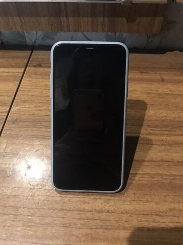 айфон 11 чёрный: IPhone 11 Pro Max, Б/у, 64 ГБ, Золотой, Защитное стекло, 75 %
