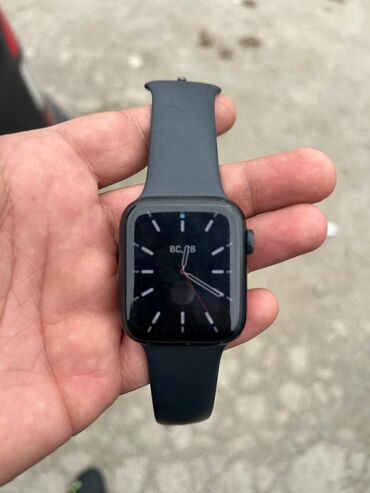 smart whatch: Iwatch SE2 44mm Xira ciziqlar var. Problemi yoxdur əla