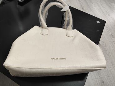 toyluq paltar: Original Valentino çanta. Yeni pakofkada. Deyerinden aşağı