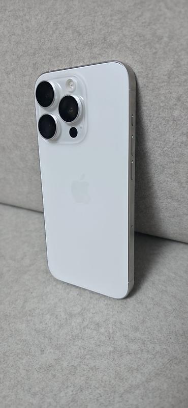 IPhone 15 Pro, Б/у, 128 ГБ, White Titanium, Защитное стекло, 81 % at lalafo.kg IPhone 15 Pro, Б/у, 128 ГБ, White Titanium, Защитное стекло, 81 %