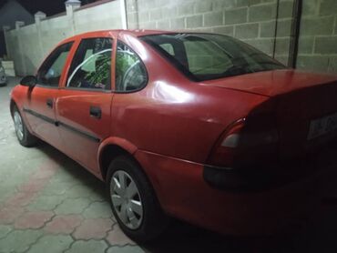 купить авто в кредит: Opel Vectra: 1996 г., 1.6 л, Механика, Бензин, Седан