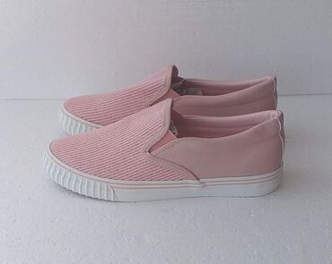 Women's Sneakers and athletic shoes: 41 — 30