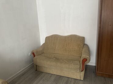 диваны раскладные бу: Бүктөмө диван, Колдонулган, Үчтүк