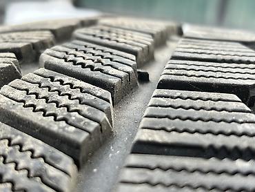 зимние шины r17: Шины 235 / 45 / R 17, Зима, Б/у, Пара, Германия, Continental — 3