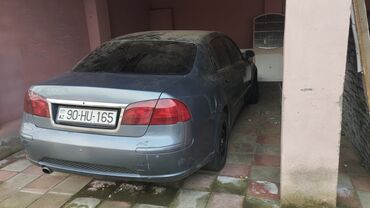Toyota: Toyota Avensis sedan - Kuzov: 4 qapılı sedan, boz rəng - Salon: bej — 15