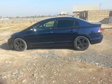 Honda: Honda Civic: 2003 г., 1.3 л, Гибрид, Седан