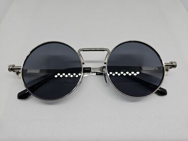 brend eynekler: 😎"Retro" stilində qeyri adi dizaynlı günəş eynəyi. ✅️Linzalar: orqanik
