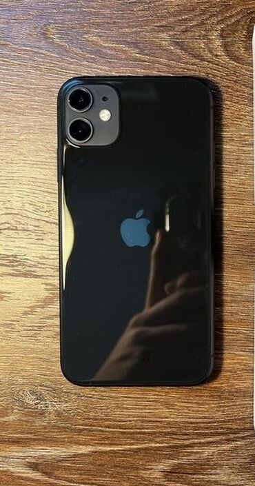 Apple iPhone: IPhone 11, Б/у, 64 ГБ, Jet Black, Чехол, 73 %