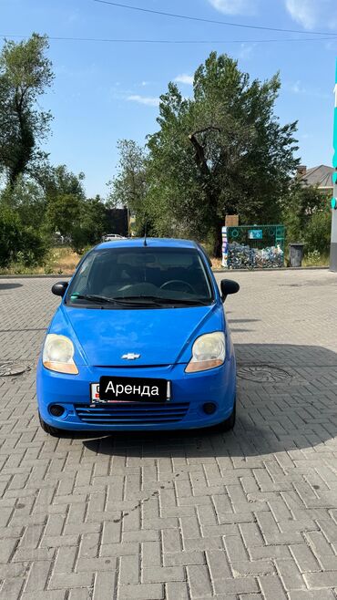 Легковой транспорт: Сдаю в аренду: Легковое авто, Под такси