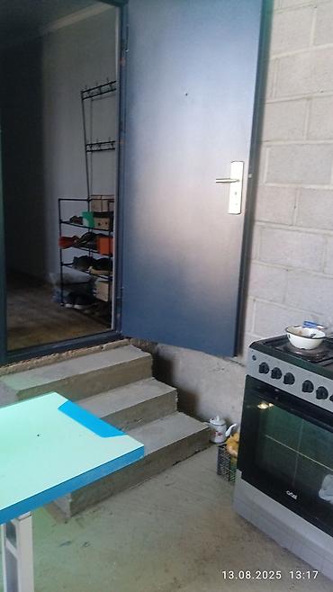 Sale of cottages and houses: Уй сатылат 5 комнат 2 комнат времянка менен суу свет бар отопление — 10