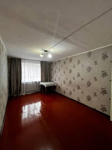 дома в городе: 2 комнаты, 43 м², 104 серия, 1 этаж, Косметический ремонт