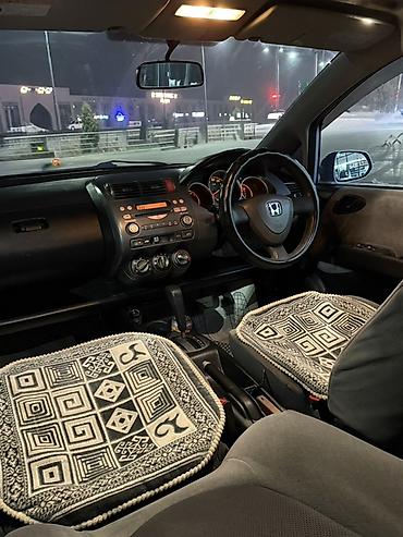 kia ray 2020: Honda Fit: 2003 г., 1.3 л, Автомат, Бензин, Хэтчбэк — 9