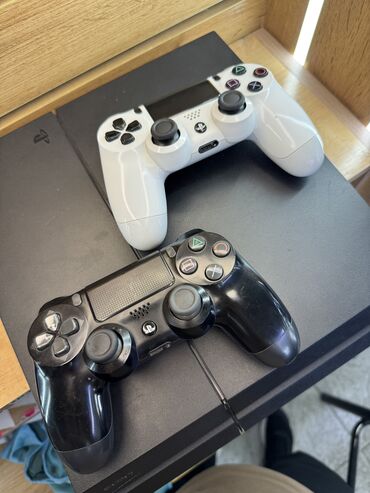 взять в кредит плейстейшен 4: 🔥 🍏 Sony PS 4. 🧠Память:512гб. 👩🏻‍🦳Состояние.Хорошее. 📱Статус: Б\у