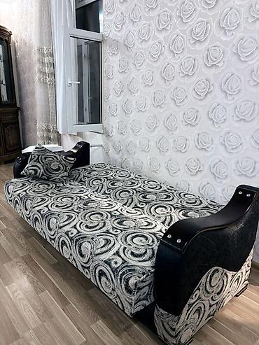 ucuz tablo: İşlənmiş ikinci əl açılıb yığılan divan 
20 azn — 2