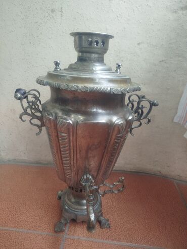 ziynət əşyaları: Samovar qədimi ili 1901 istehsal Rusiya.adı-- БАТАШЕВА АЛЕКСАНДРА