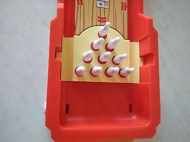 Игрушки: Детская настольная игра "Боулинг". В отличном состоянии. Комплект — 2