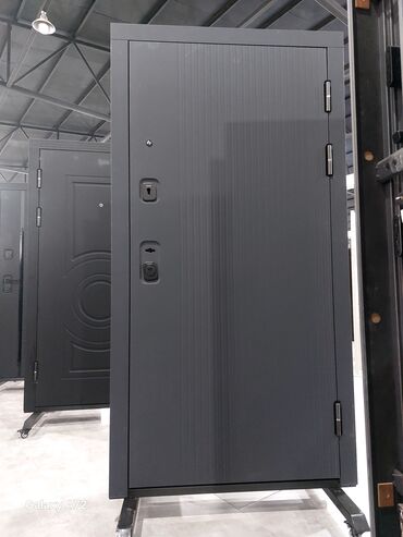 Giriş qapıları: Dəmir giriş qapıları – müasir dizayn və gücləndirilmiş təhlükəsizlik — 21