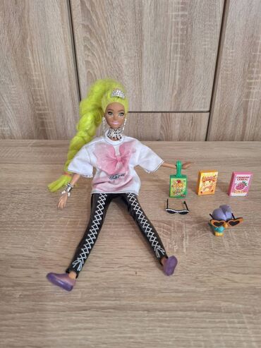 Igračke: Mattel Barbika Extra Neon sa zelenom kosom i kućnim ljubimcem (Mogu da — 3
