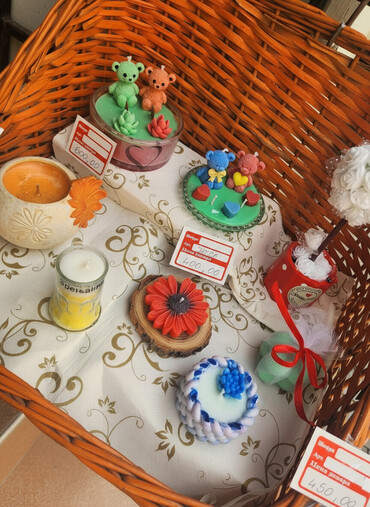 Sveće i svećnjaci: Sveća, bоја - Šareno — 1