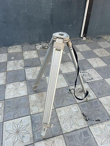 пластик двери: Leica NA730 avtomatik nivo (optik nivelir) – peşəkar geodeziya və — 5