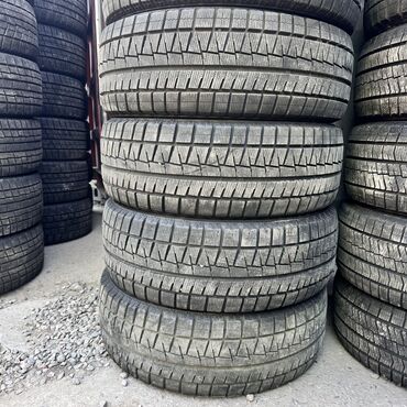 Шины: Шины 215 / 55 / R 17, Зима, Б/у, Комплект, Легковые, Япония, Bridgestone
