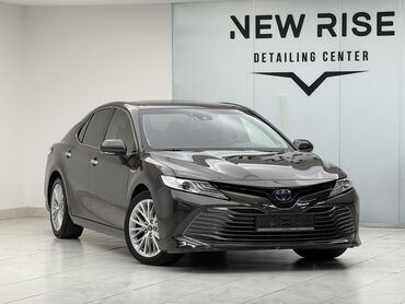 Toyota: Toyota Camry: 2018 г., 2.5 л, Вариатор, Гибрид, Седан