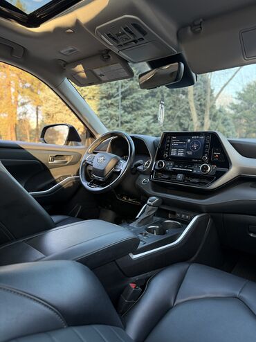Toyota: Toyota Highlander: 2021 г., 3.5 л, Автомат, Бензин, Кроссовер — 9