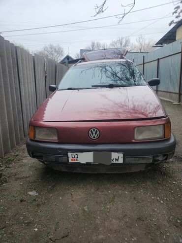 Volkswagen: Volkswagen Passat: 1992 г., 2 л, Механика, Бензин, Универсал