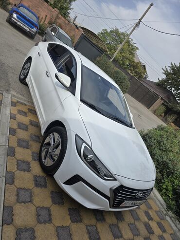 пороги на мазду 6: Hyundai Elantra: 2020 г., 1.6 л, Автомат, Бензин, Седан
