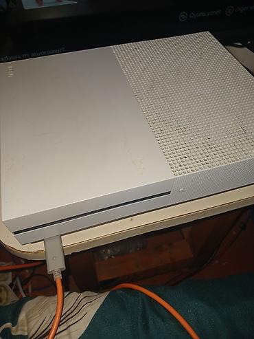 xbox satış: Xbox one s hec bir problemi yoxdur ps4 ile barter var oyunlu 1 tb — 5