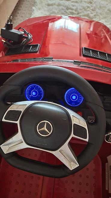 lepe patike: Dečiji električni automobil – Mercedes-Benz ML350 4MATIC, crvene boje — 4