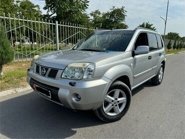 посадка авто: Nissan X-Trail: 2004 г., 2 л, Механика, Бензин, Универсал