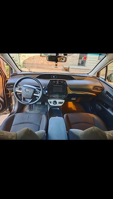 hilux surf 130: Toyota Prius: 2016 г., 1.8 л, Автомат, Гибрид, Хэтчбэк — 8