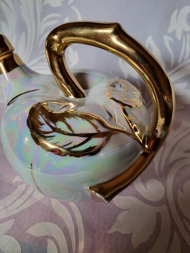 Čajnici: Bokal za zestoko pice,francuski,porcelanski. 70te. Bokal nov — 7