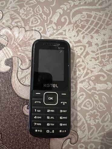 KGTEL B110 düyməli mobil telefon islekdir ama baterkasi sisib yeni