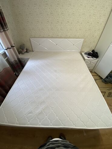 мебельные щиты: Спальный гарнитур, Двуспальная кровать, цвет - Белый, Б/у